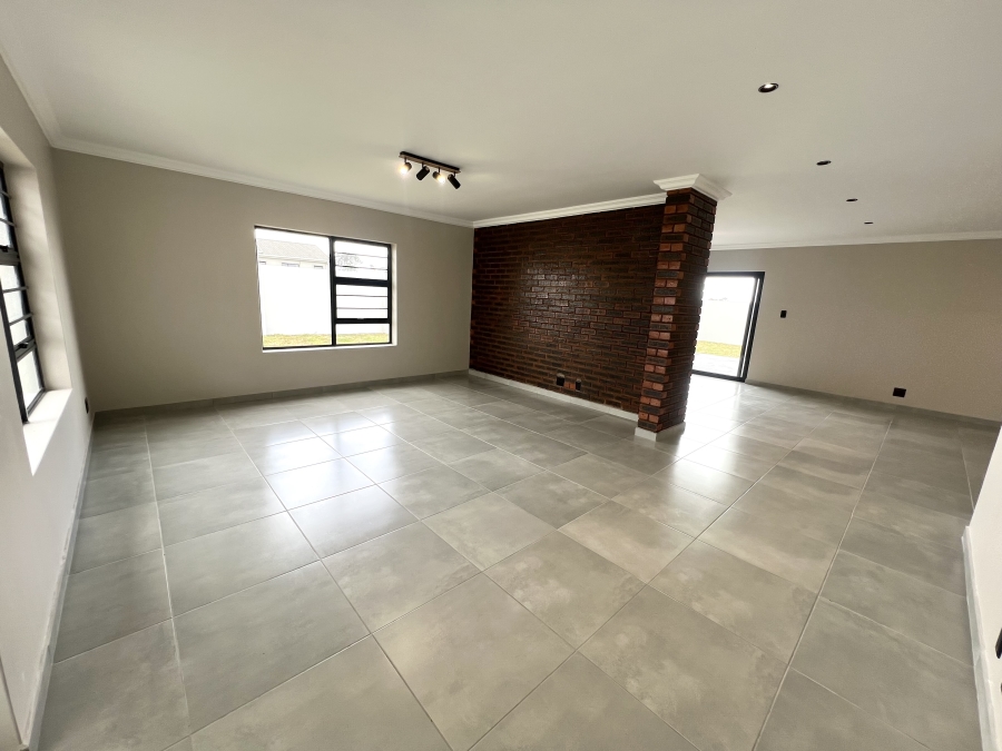 3 Bedroom Property for Sale in Fountains Estate Eastern Cape